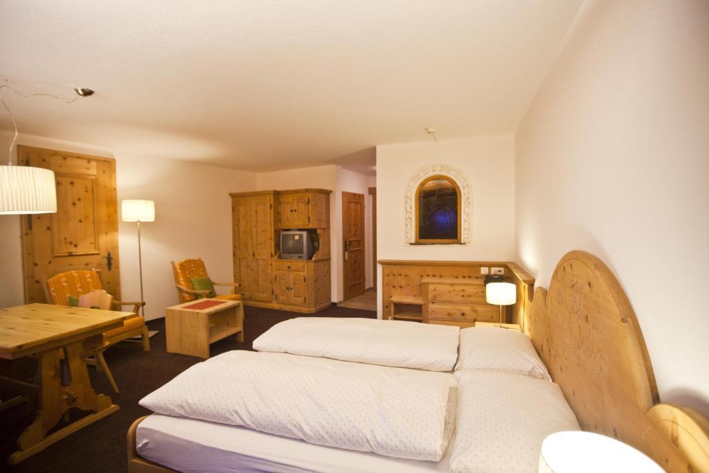 Hotel Seraina Sils Maria Cameră foto